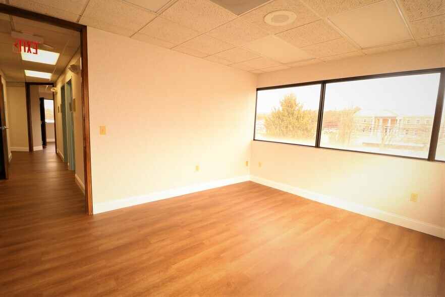 More Photos Of 401 Hamburg Turnpike, Wayne Medical For Sale