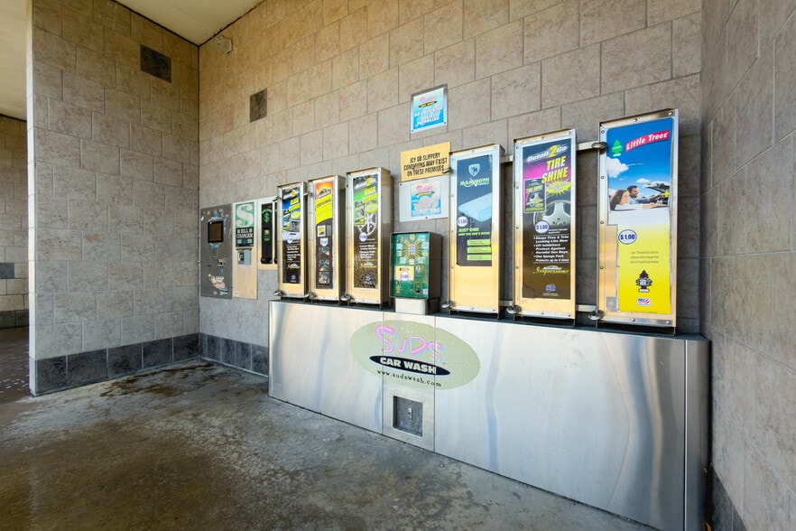 More Photos Of 2224 Pike Ave, North Little Rock Carwash For Sale