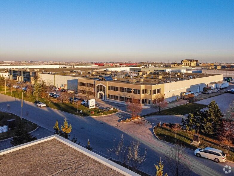 More Photos Of 190 Statesman Dr, Mississauga Warehouse For Lease