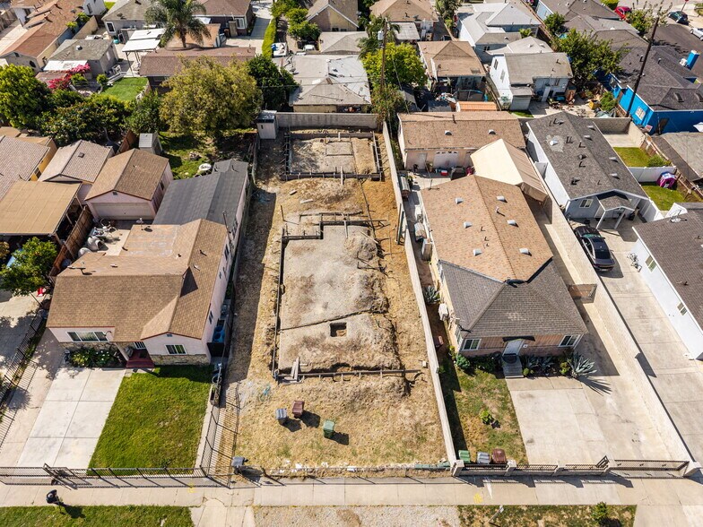 More Photos Of 1114 E Glencoe St, Compton Land For Sale