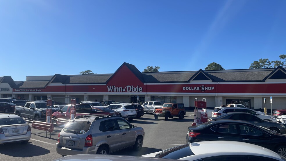 More Photos Of 1200 S Broad St, Brooksville Unknown For Lease