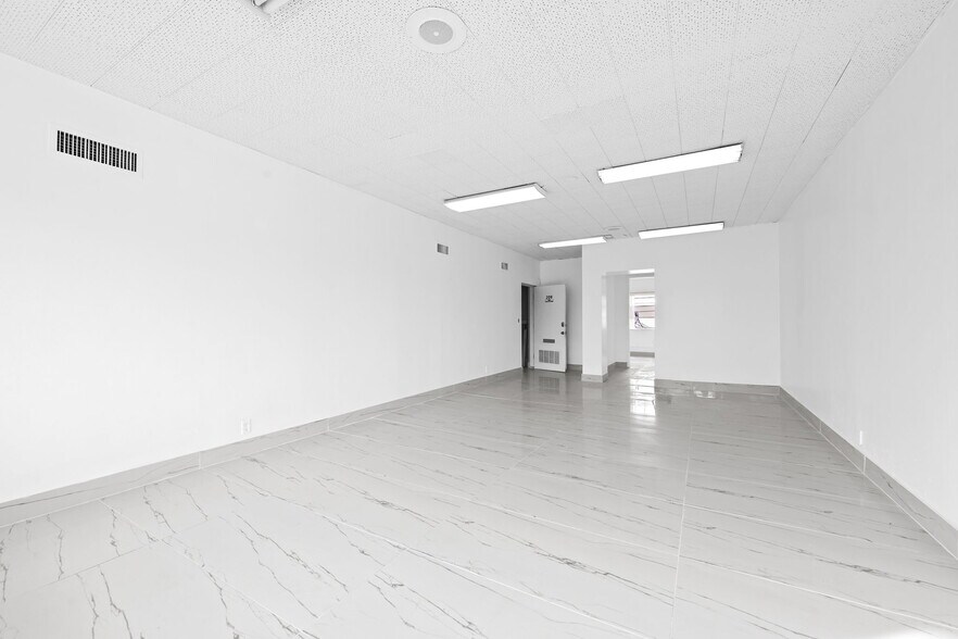 More Photos Of 2605 E Atlantic Blvd, Pompano Beach Storefront Retail Office For Lease