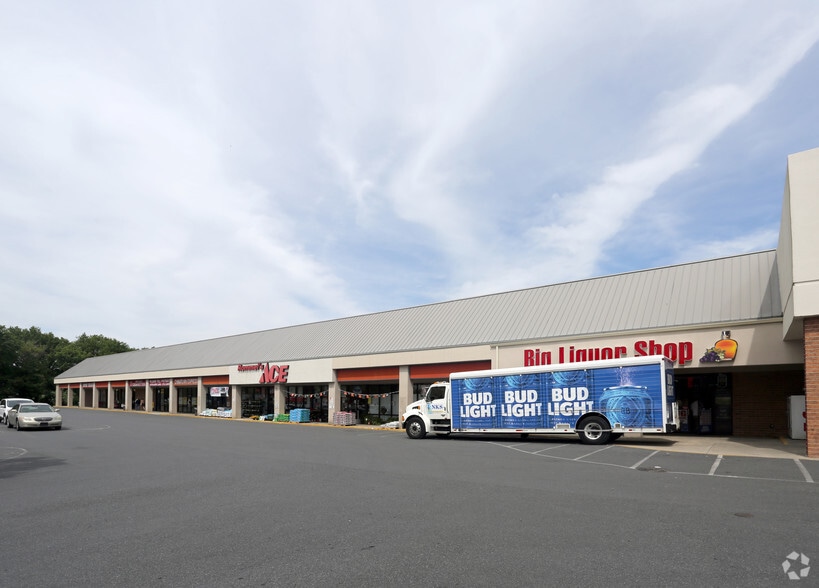 More Photos Of 32 N Dupont Hwy, Selbyville Unknown For Lease
