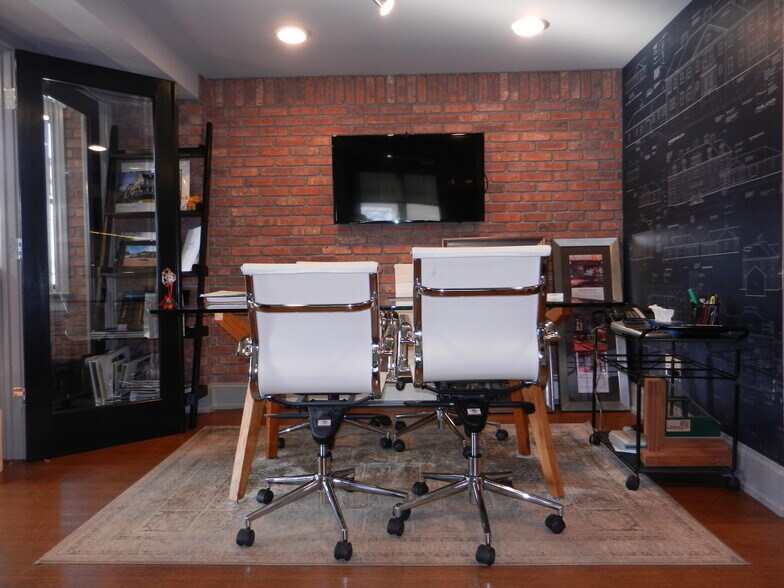 More Photos Of 231 Elmer St, Westfield Office For Lease