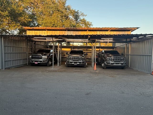 More Photos Of 11309 E US Highway 92, Seffner Warehouse For Sale