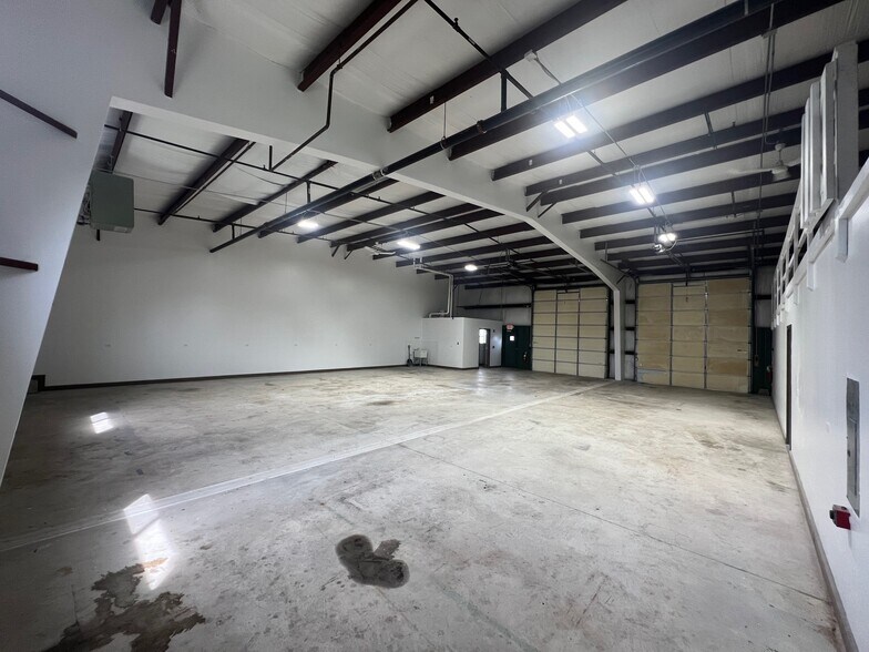 More Photos Of 6320 W Bruns Rd, Monee Warehouse For Lease