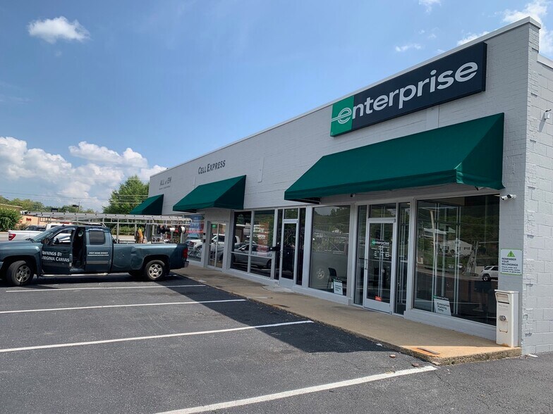 More Photos Of 1104 Greenville Ave, Staunton Storefront For Lease