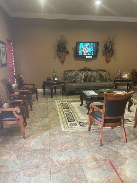 More Photos Of 1314 E Sonterra Blvd, San Antonio Medical For Lease