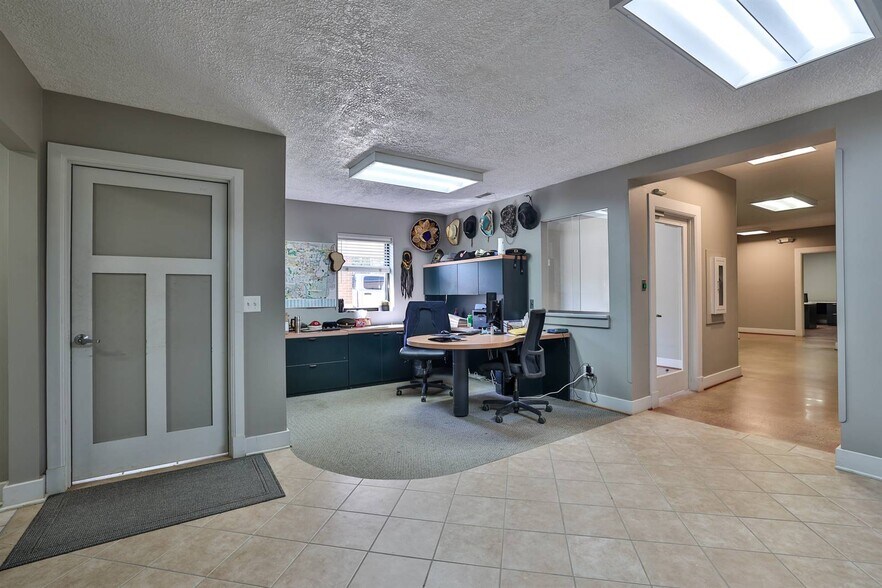 More Photos Of 4450 Monroe St, Hooven Truck Terminal For Sale