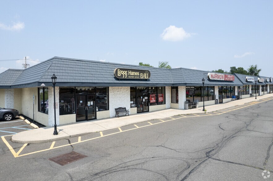 Primary Photo Of 419 Route 34 S, Matawan Unknown For Lease