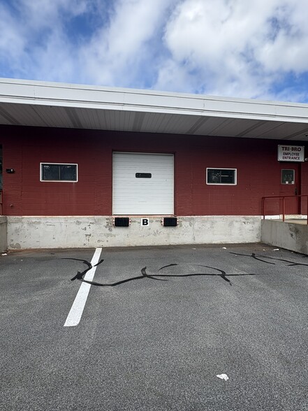 More Photos Of 1370 Elmwood Ave, Cranston Manufacturing For Sale