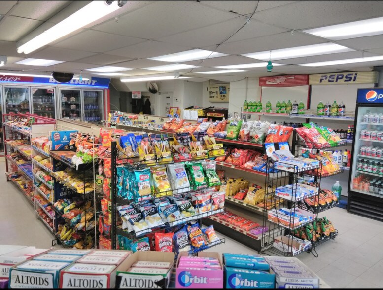 More Photos Of 3865 Ocean Gtwy, Linkwood Service Station For Sale