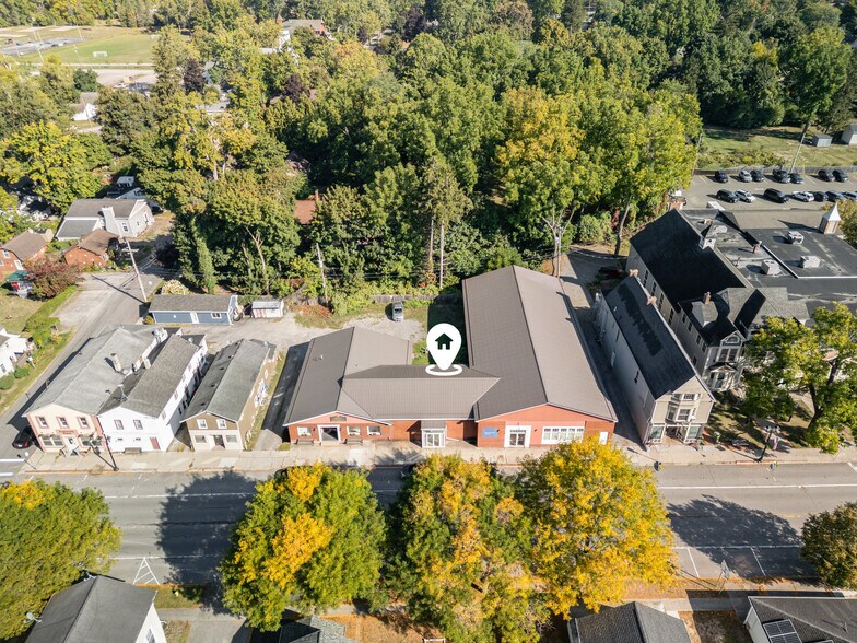 More Photos Of 32 Main St, Scottsville Storefront For Sale