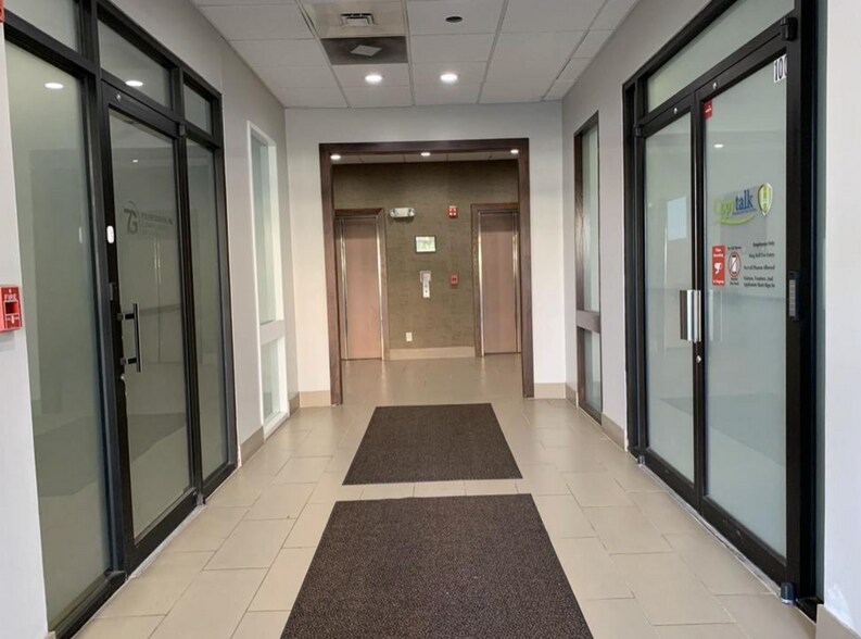 More Photos Of 1203 Governors Square Blvd, Tallahassee Office Residential For Lease