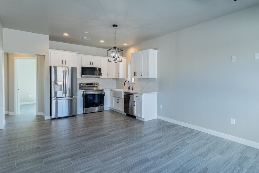 More Photos Of 2786 McCulloch N blvd, Lake Havasu City Multifamily For Sale