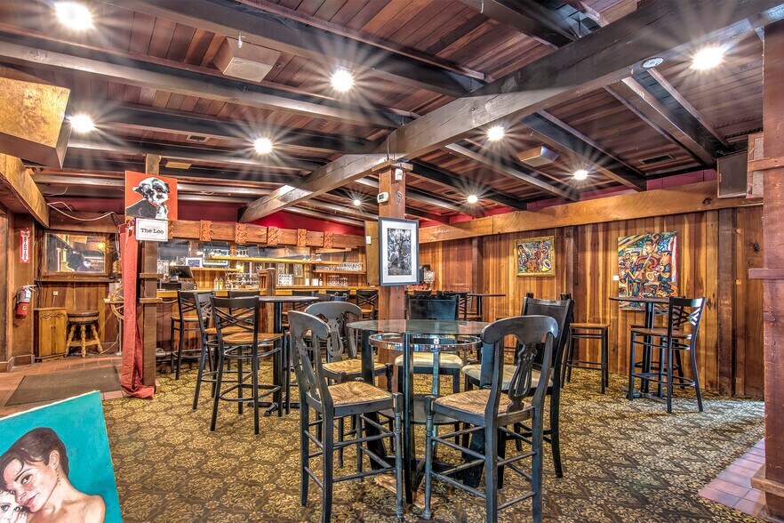 More Photos Of 54905 N Circle Dr, Idyllwild-Pine Cove Restaurant For Lease