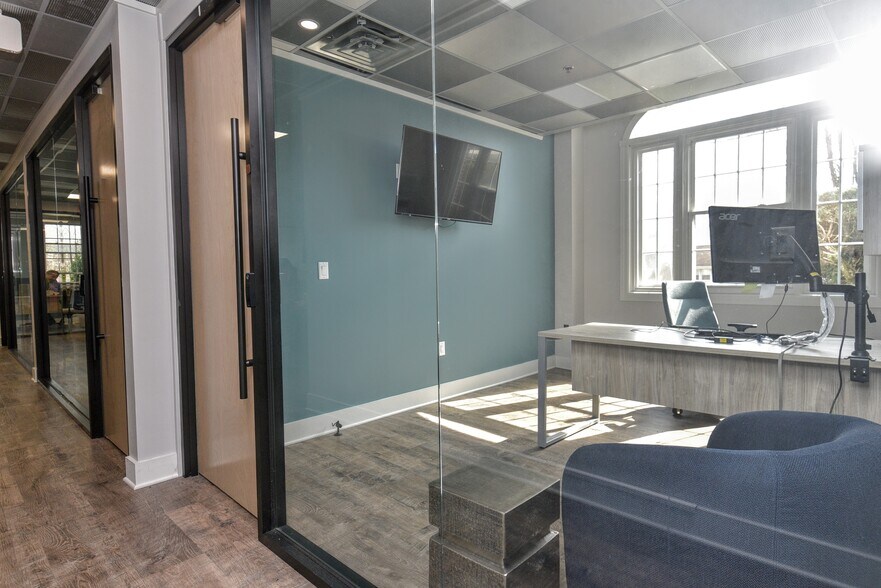 More Photos Of 2 Forest Ave, Oradell Medical For Sale