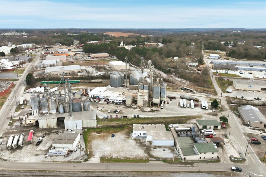 More Photos Of 476 Moreno Street St, Gainesville Distribution For Lease