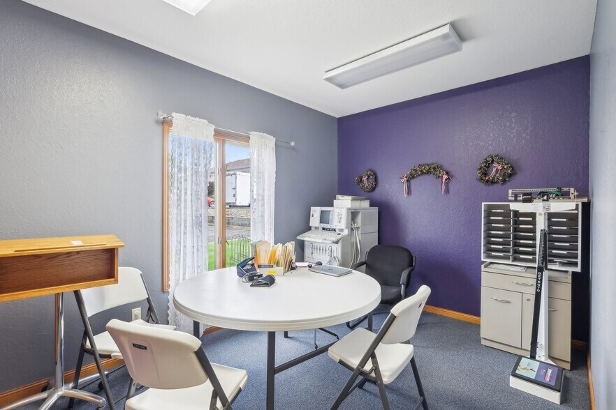 More Photos Of 819 Southwestern Run, Youngstown Medical For Sale