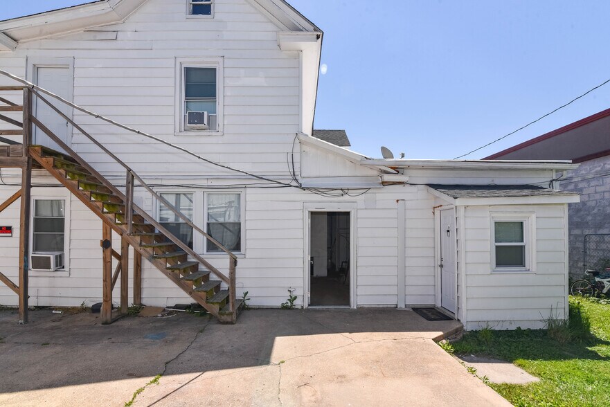 More Photos Of 128 S Philadelphia Blvd, Aberdeen Apartments For Sale