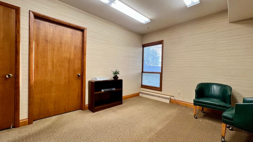 More Photos Of 2604 Sunnyside Dr, Cadillac Medical For Sale