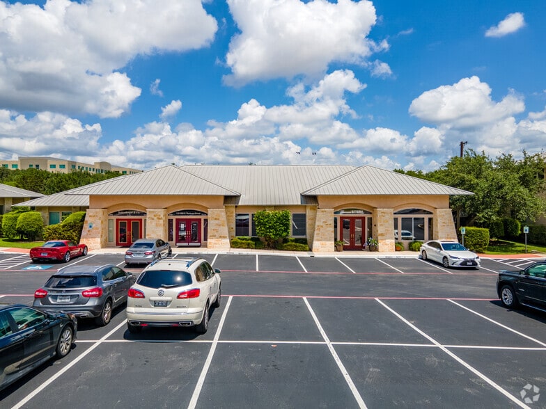More Photos Of 4091 De Zavala Rd, San Antonio Medical For Sale