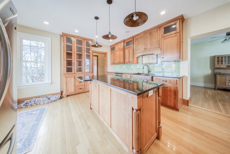 More Photos Of 1601 E State Route 72, Rolla Specialty For Sale