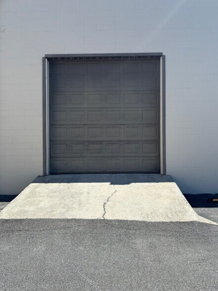 More Photos Of 861 Washington Ave, Marietta Light Manufacturing For Sale