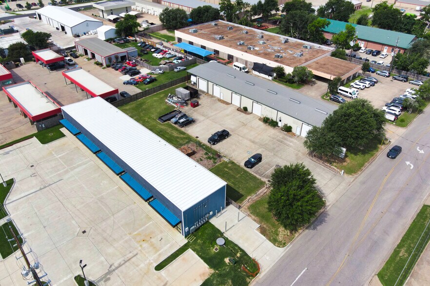 More Photos Of 5305 5th St, Katy Industrial For Sale