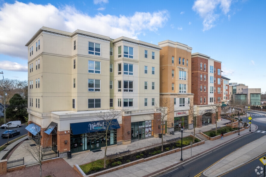 More Photos Of 300-330 Rowan Blvd, Glassboro Dormitory For Lease