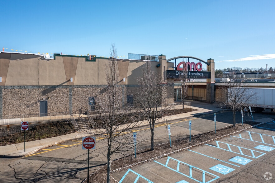 More Photos Of 495 Prospect Ave, West Orange Unknown For Lease