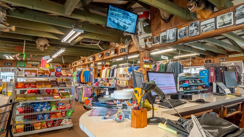 More Photos Of 509 LB Cook Memorial Dr, Theodosia Hotel For Sale