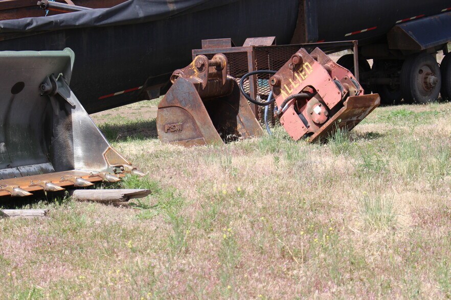 More Photos Of 24221 US-97 Hwy, Klamath Falls Contractor Storage Yard For Sale