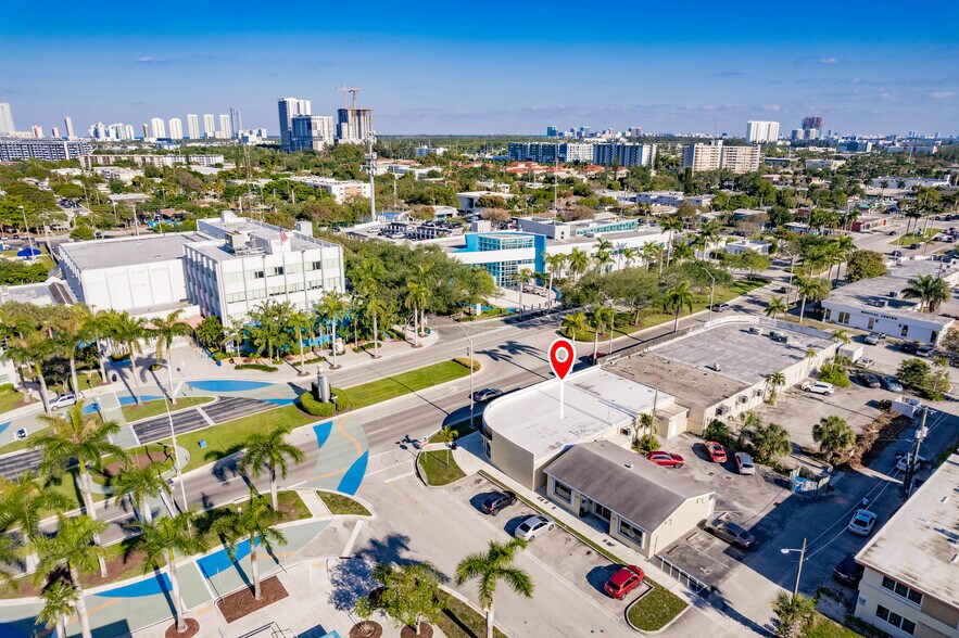 More Photos Of 16978-16990 NE 19th Ave, North Miami Beach Storefront Retail Office For Lease