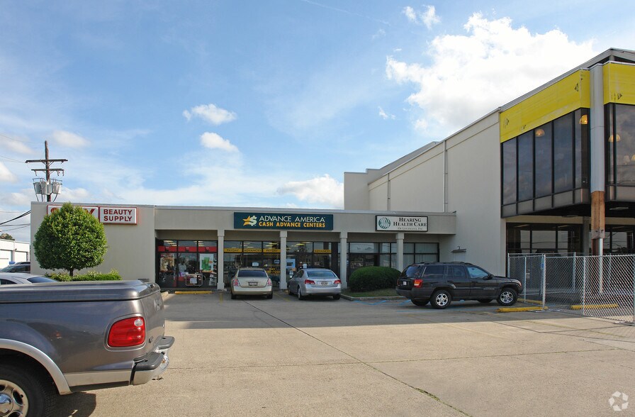 More Photos Of 3750 Veterans Memorial Blvd, Metairie Freestanding For Lease