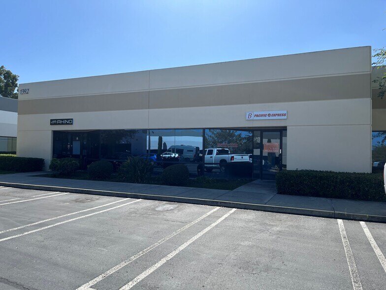 More Photos Of 1392 Poinsettia Ave, Vista Manufacturing For Lease