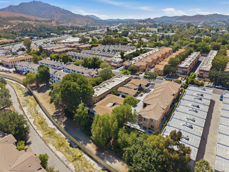 More Photos Of 5302-5304 Colodny Dr, Agoura Hills Apartments For Sale