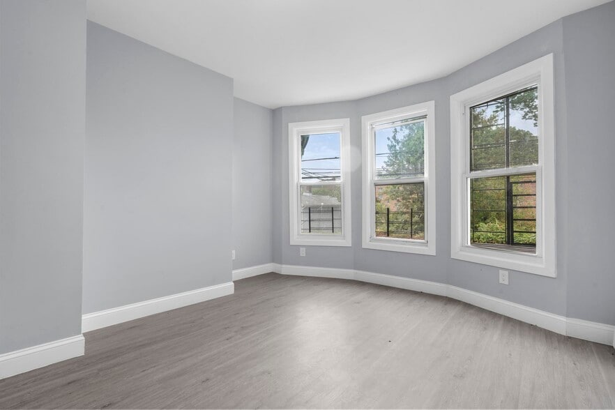 More Photos Of 1874 Barnum Ave, Stratford Apartments For Sale