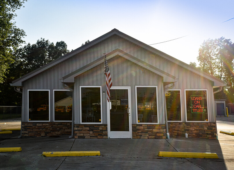 Primary Photo Of 19 Pullen Rd, Metropolis Self Storage For Lease