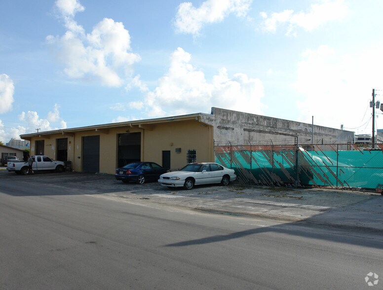 More Photos Of 1600-1606 SW 3rd Ave, Fort Lauderdale Warehouse For Lease