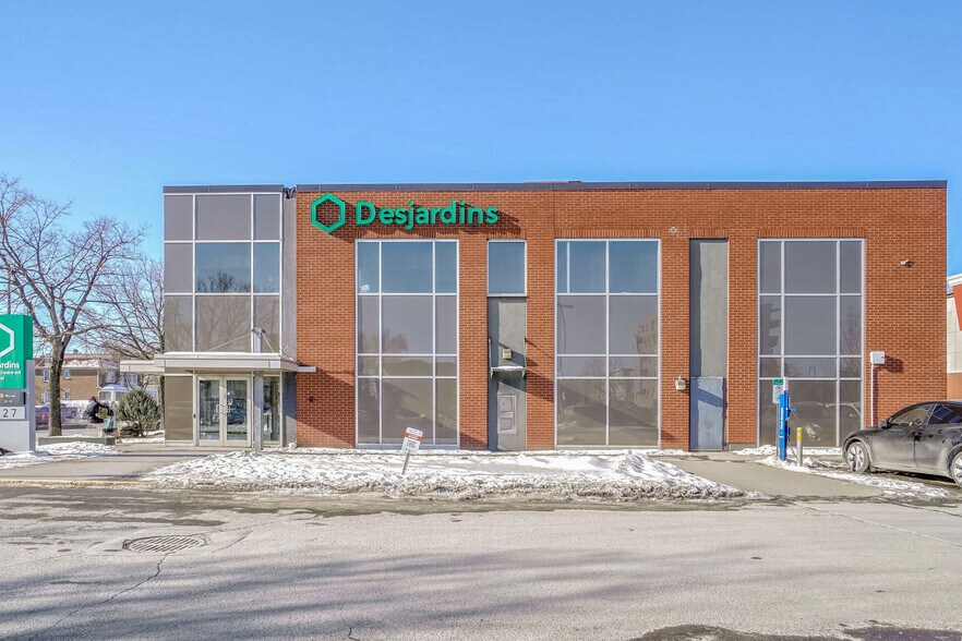 More Photos Of 8127 Boul Saint-Michel, Montréal Office For Lease