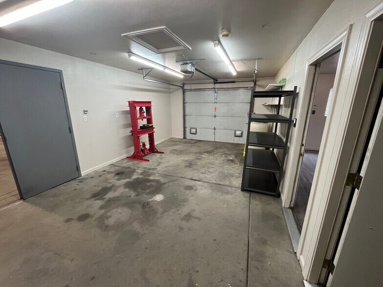 More Photos Of 133 Oak Ave, Eaton Industrial For Sale