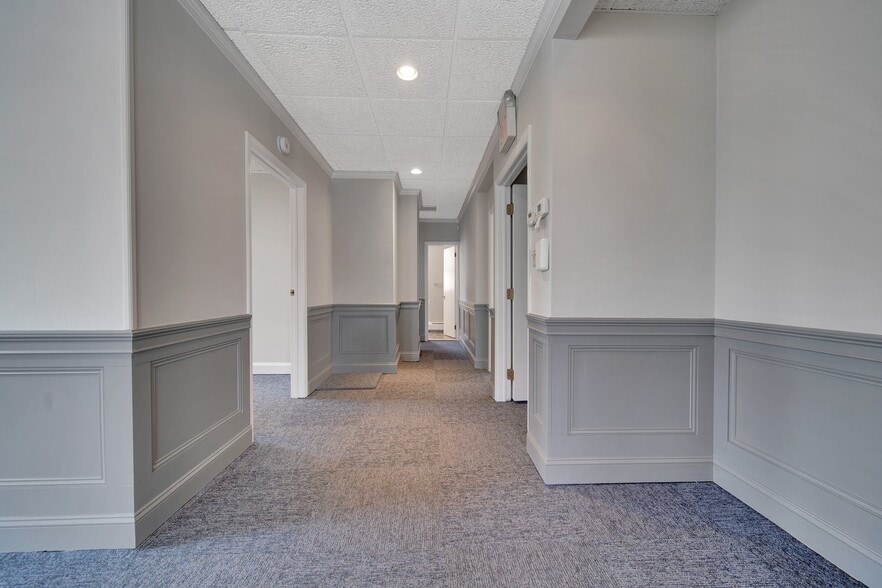 More Photos Of 374 Clifton Ave, Clifton Office For Sale