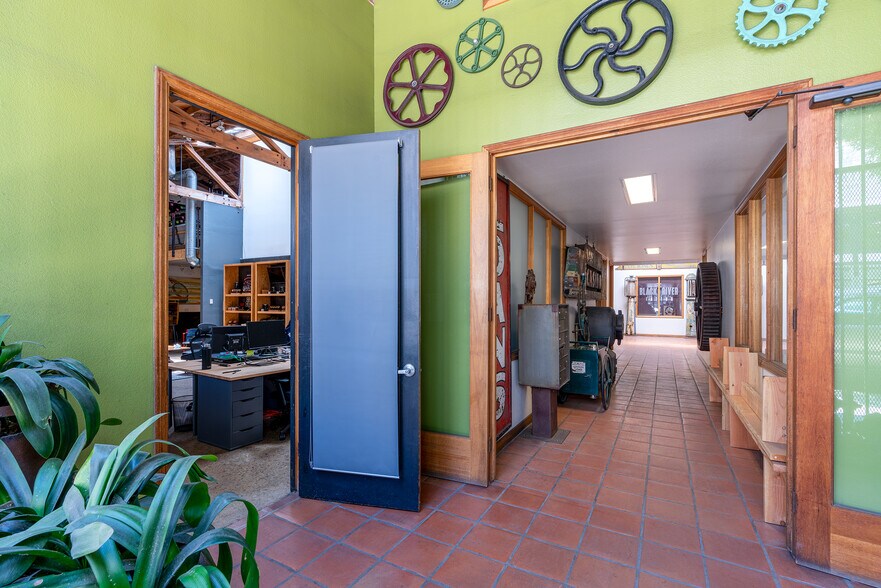 More Photos Of 1201-1205 J St, San Diego Loft Creative Space For Lease