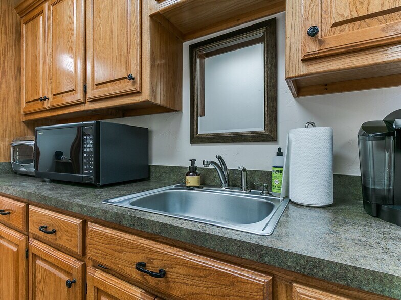 More Photos Of 2326-2350 N Interstate Dr, Norman Office For Sale