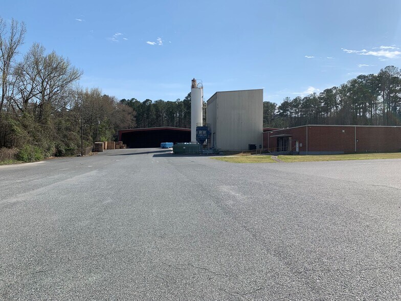 More Photos Of 1001 Nebula Rd, Manchester Manufacturing For Sale