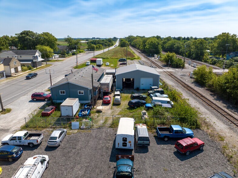 More Photos Of 300 Railroad Ave, Wheeler Auto Repair For Sale