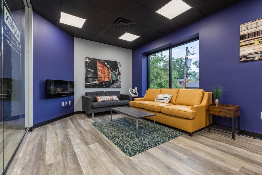 More Photos Of 7501-7509 Murdoch Ave, Saint Louis Coworking Space