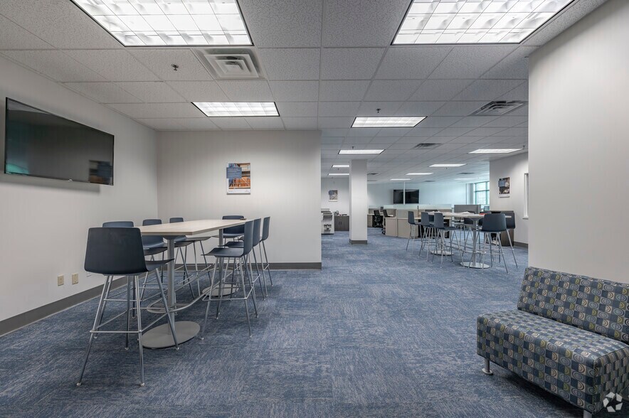 More Photos Of 93 Lake Ave, Danbury Office For Lease