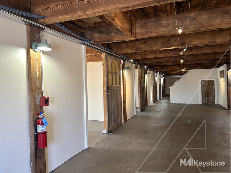 More Photos Of 715 Clinton St, Reading Light Distribution For Sale